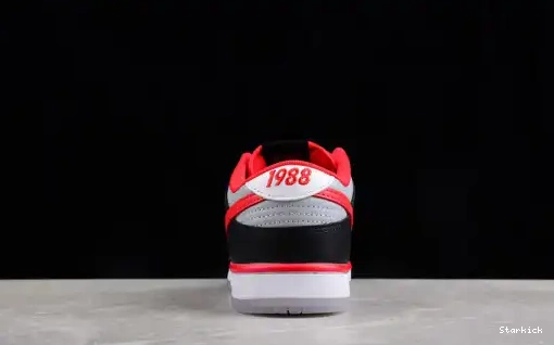 Low Dunk DR6189-001 University Nike Atlanta Clark 0522
